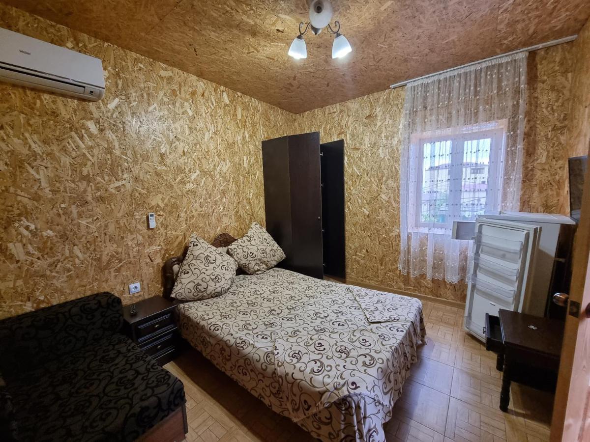 Hôtel White House à Gagra Extérieur photo